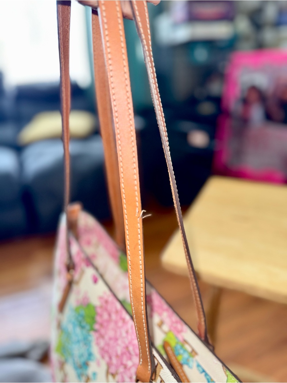Dooney & Bourke EUC Floral Hydrangea Tote in Pink, Blue and Brown - Picture 14 of 14